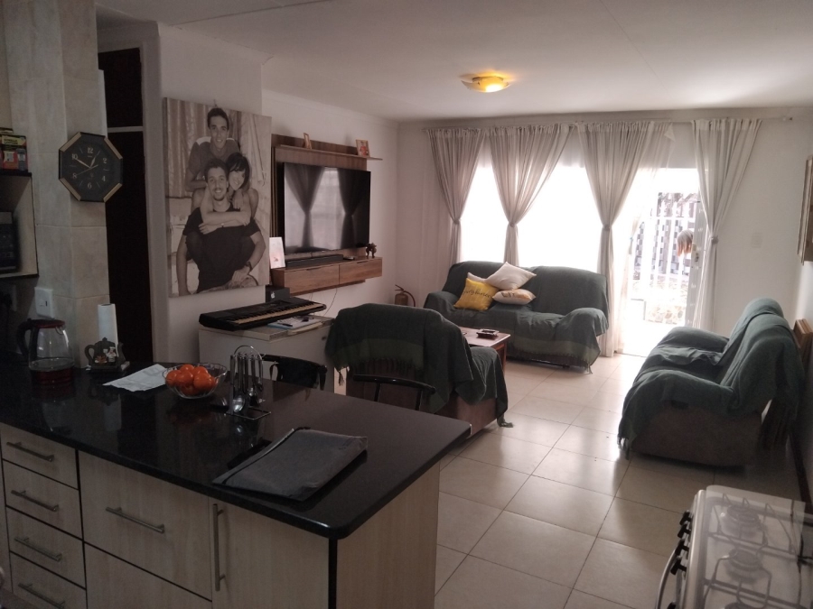 2 Bedroom Property for Sale in La Hoff North West